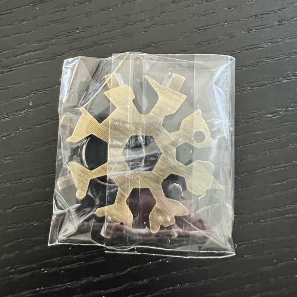 Multi-tool keychain‎ - Picture 2 of 2